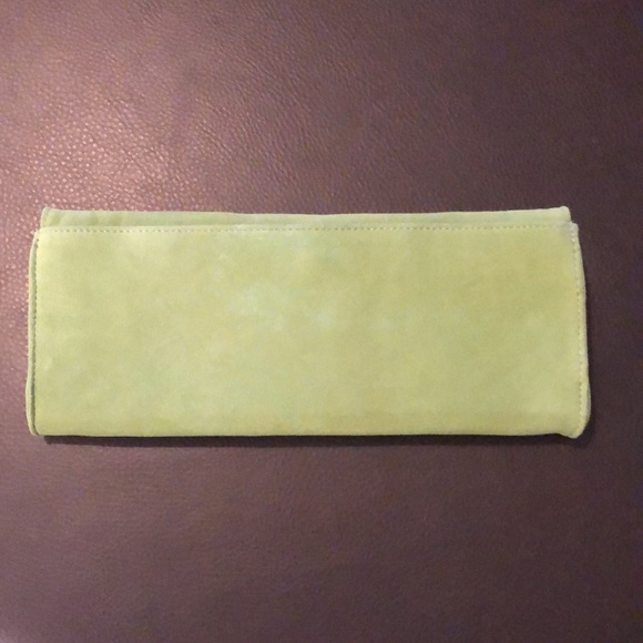 Steve Madden Clutch Purse with Silver Chain Logo Strap. - Picture 4 of 4